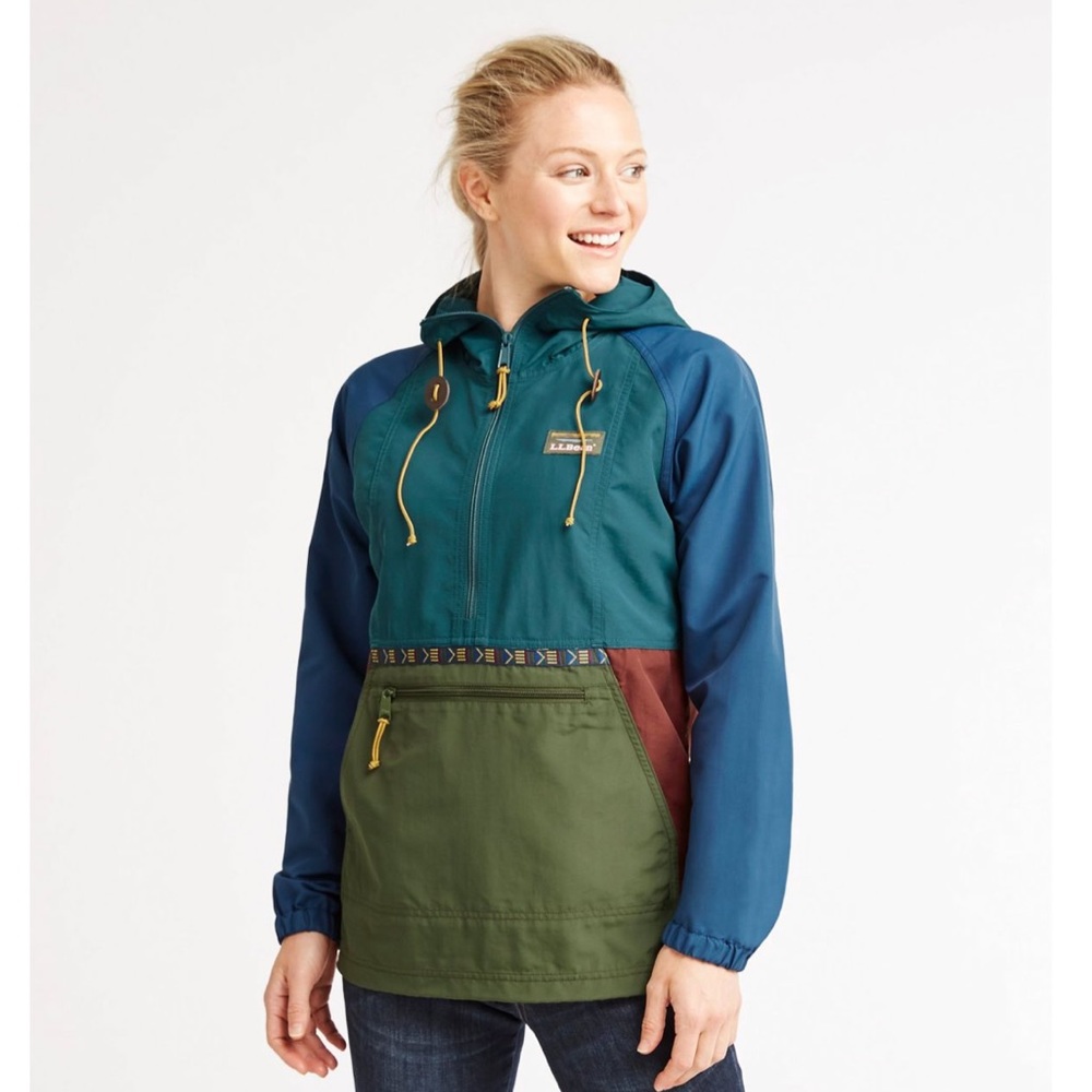 LLBean Women’s mountain Classic Anorak Multi Colour